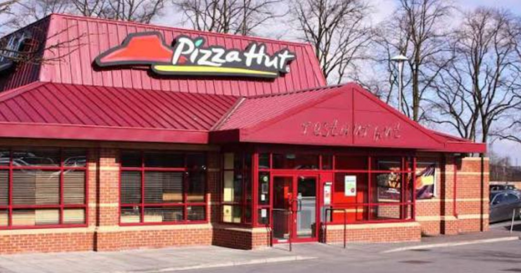 Pizza Hut Marea Britanie va închide 68 de restaurante după ce a intrat în insolvență. Angajații au fost trimiși acasă la mijlocul zilei