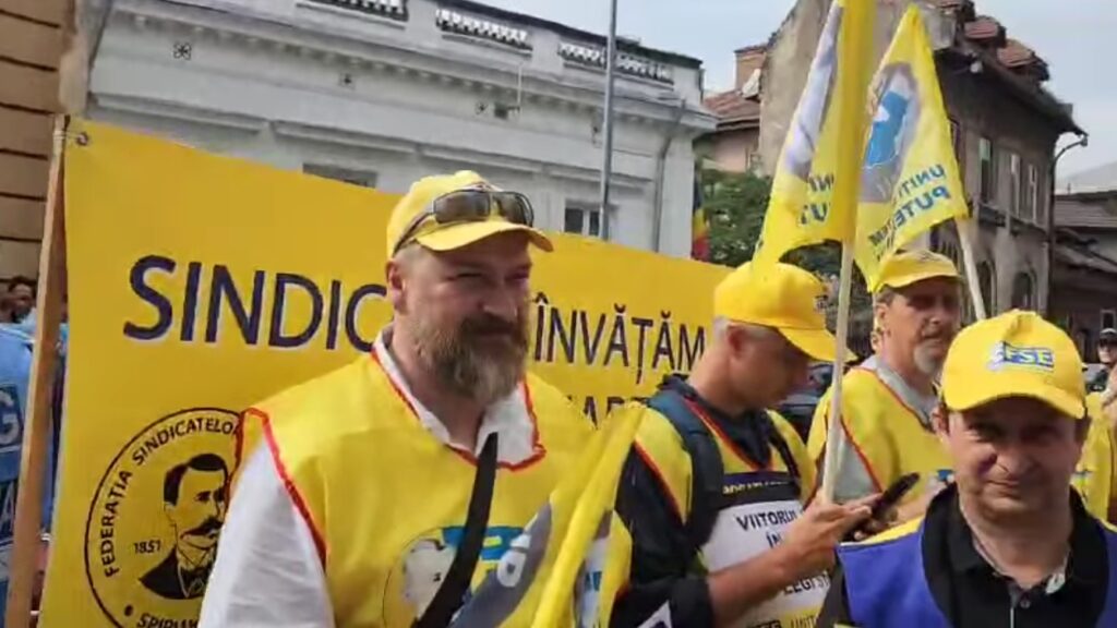 Profesorii anunţă referendum pentru grevă generală