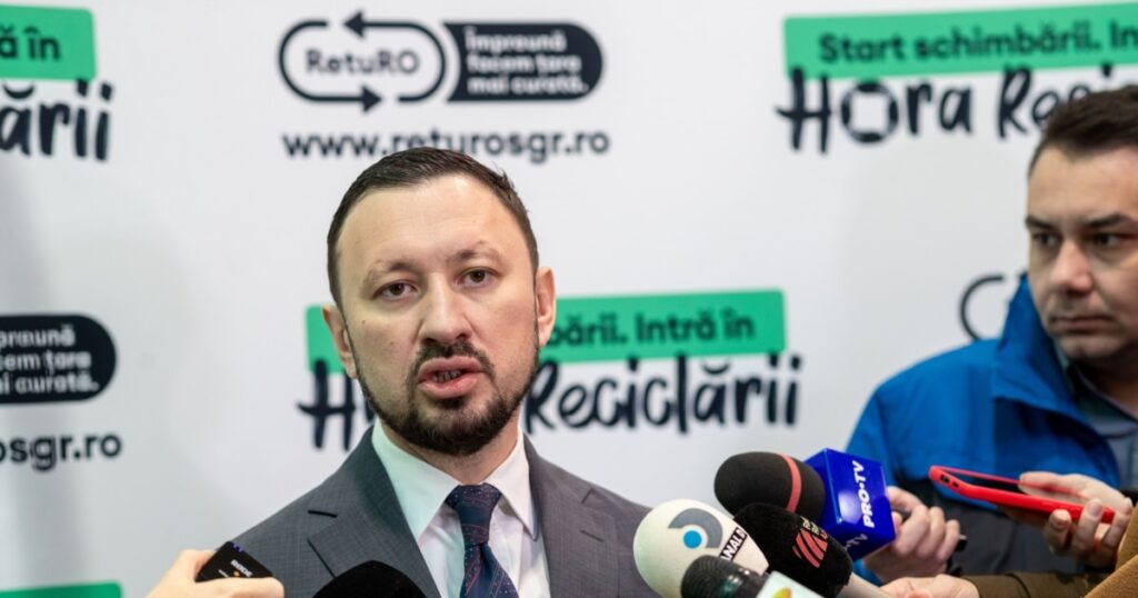 Proiect de lege pentru extinderea Sistemului de Garanție-Returnare. Ex-ministrul Mircea Fechet: ducem SGR-ul și-n cămară Proiect de lege pentru extinderea Sistemului de Garanție-Returnare. Ex-ministrul Mircea Fechet: ducem SGR-ul și-n cămară