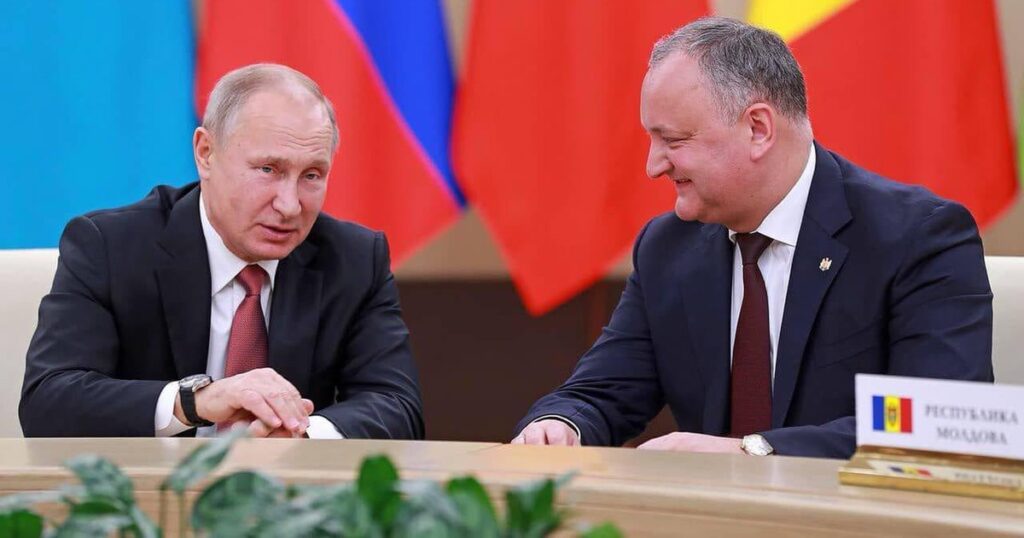 Prorusul Igor Dodon îl felicită pe Putin cu ocazia zilei sale de naștere: Multă prosperitate și putere