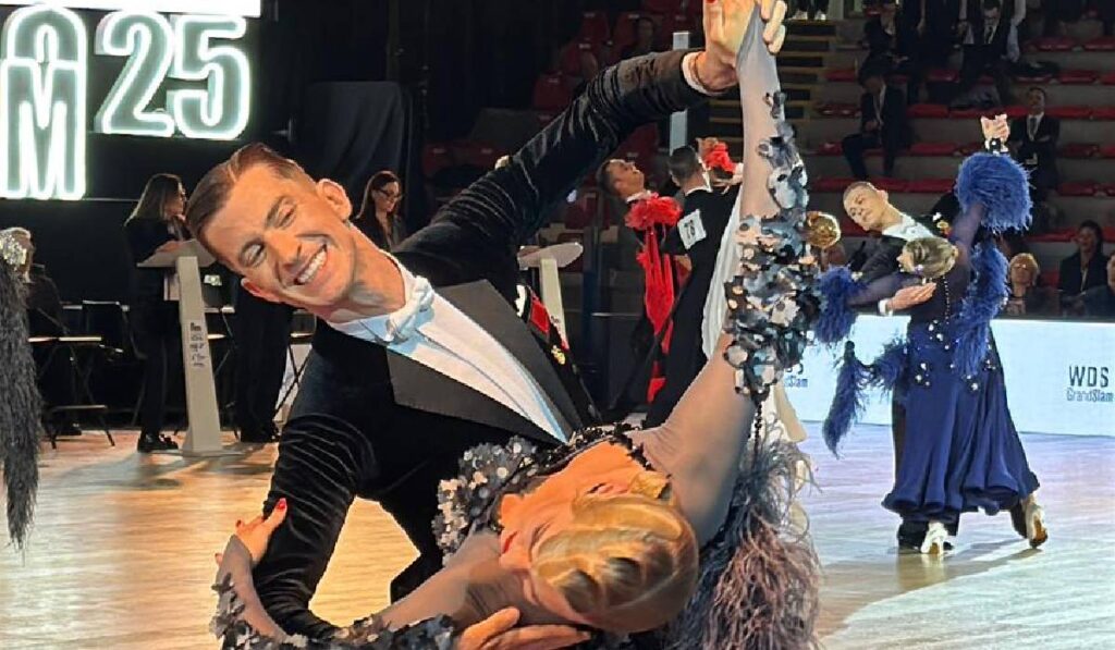 Rareș Cojoc și Andreea Matei în timp ce dansează la ultimul Grand Slam al anului, Internazionali di Roma, desfășurat la Palazetto dello Sport (Pala Tiziano)