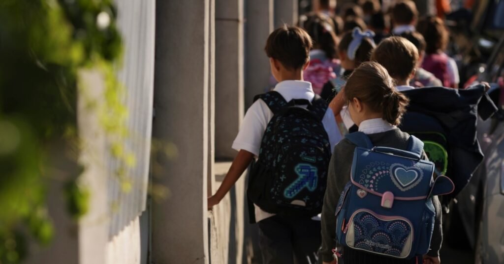 România, printre ultimele cinci state din UE la sprijinul acordat elevilor cu dificultăți de învățare