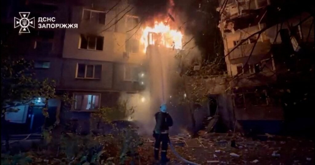 Rusia lovește puternic infrastructura energetică a Ucrainei. Un mort, zeci de răniți și pene de curent extinse