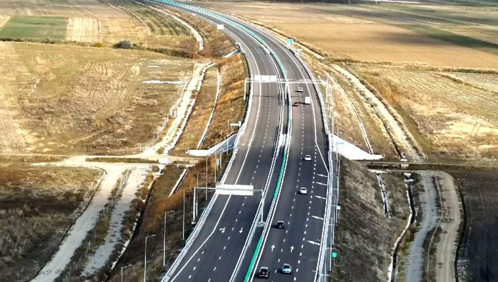 S-a deschis circulația pe tronsonul Mizil - Pietroasele al Autostrăzii Moldova (A7). 28 de kilometri noi, dar cu restricții (Video)