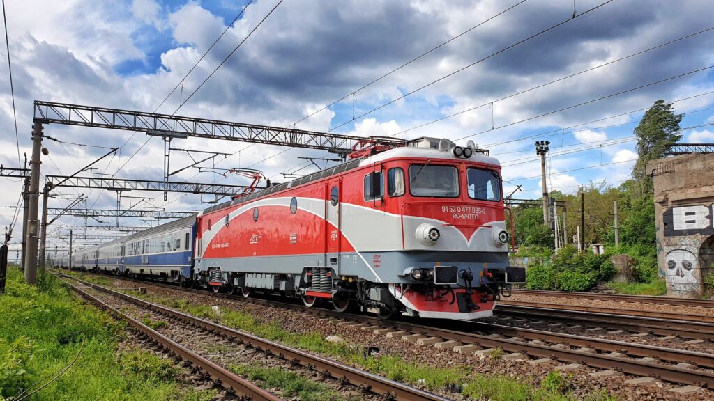 Se suspendă trenurile între Constanța și Mangalia. Legătura cu sudul litoralului va fi făcută cu autobuze