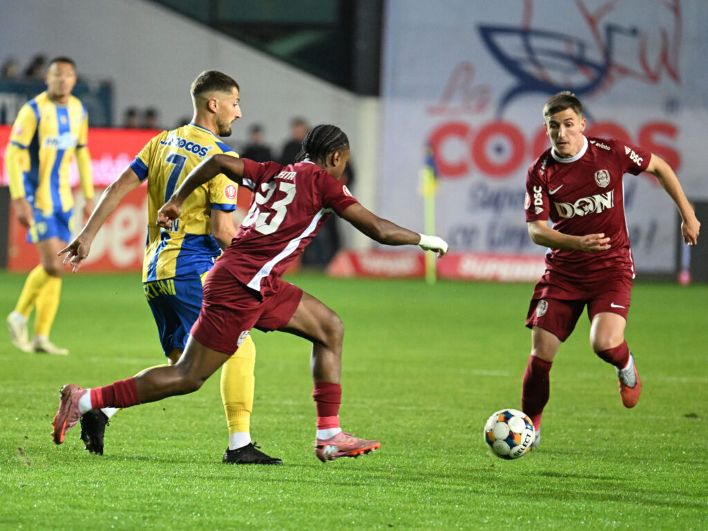 Superliga: CFR Cluj pierde la limită pe terenul Petrolului