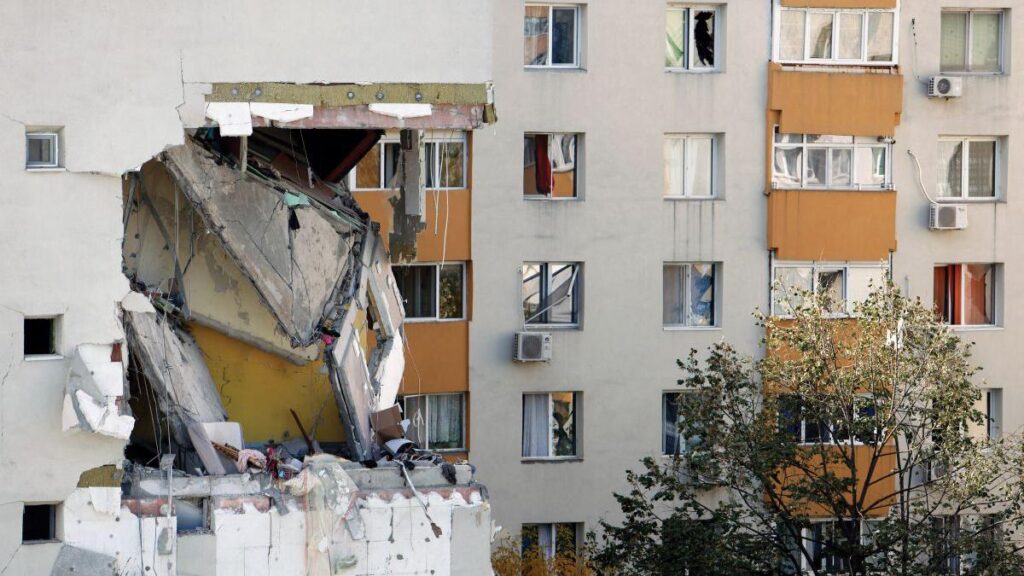 Tragedia din Rahova putea fi evitată! Trei persoane reținute, acuzate că au ignorat pericolul de explozie