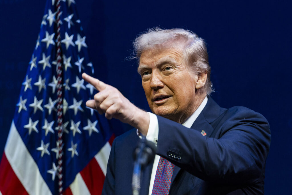 Trump avertizează gruparea Hamas că va interveni, dacă vărsarea de sânge continuă în Fâșia Gaza