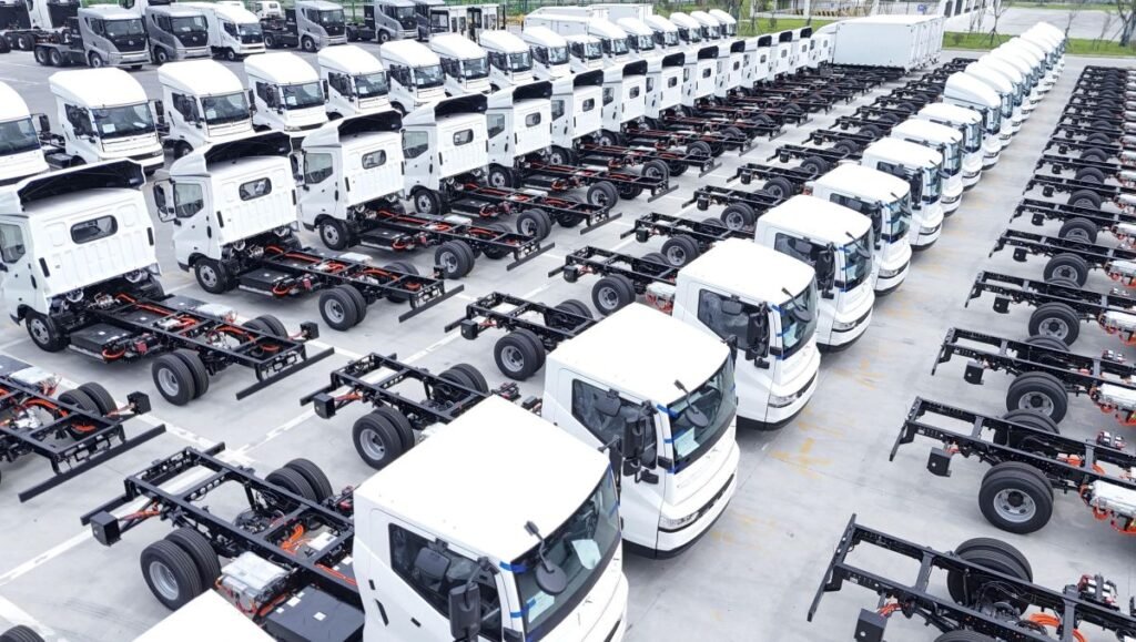 UE are nevoie de circa 5.300 de încărcătoare pentru camioanele electrice, în timp ce Germania vrea eliminarea interdicției de vinde motoare cu ardere internă