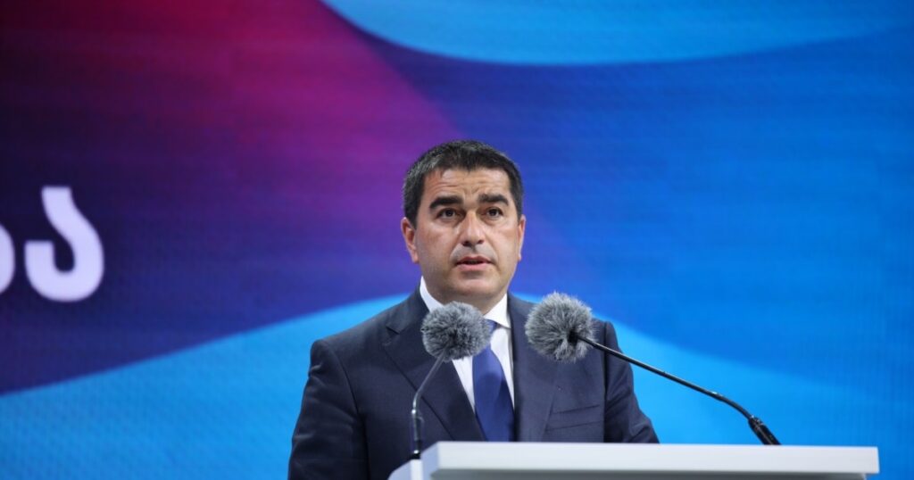 Visul Georgian cere interzicerea celor mai mari trei partide de opoziție