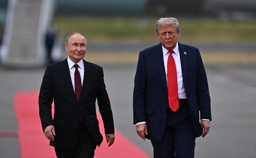 „Îi facem jocul lui Putin” - avertismentul unui fost oficial NATO