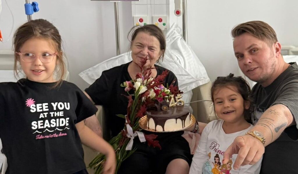 Mama lui Codin Maticiuc, operată pe creier pentru a doua oară. Actorul i-a fost alături în fiecare moment: „Nu a existat RMN pe care să îl facă și să nu fiu cu ea”
