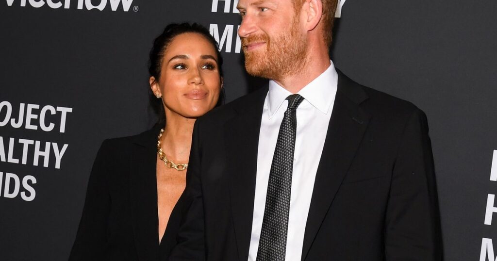 „Umanitarii anului”: Harry și Meghan, premiați pentru lupta împotriva pericolelor online. Discursul ducesei, similar cu cel al Prințesei de Wales
