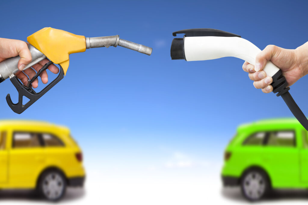 „Verde” doar pe hârtie. Mașinile hibride plug-in scot de cinci ori mai multe emisii decât arată testele oficiale
