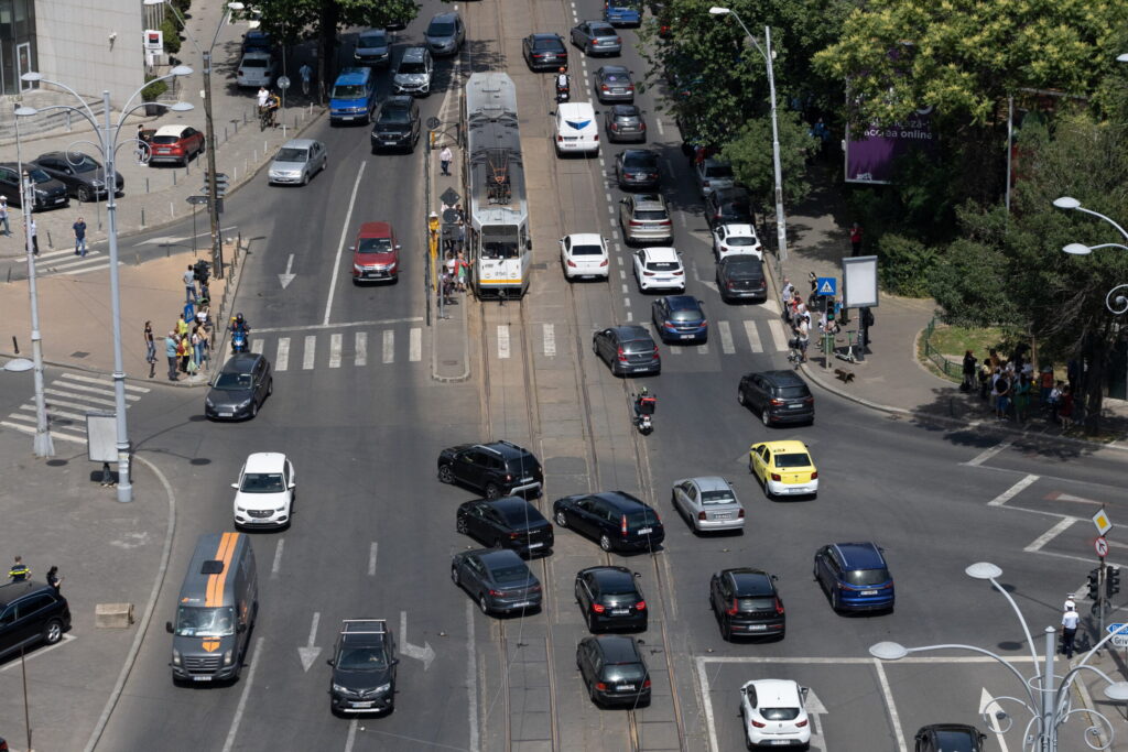 „traficul din orele de vârf s-ar reduce cu peste 150.000 de vehicule”
