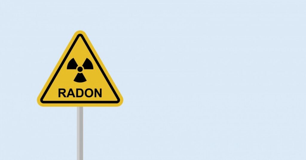 Aerul din clădiri poate fi cancerigen – cercetător UBB: „Depistarea radonului e vitală” Aerul din clădiri poate fi cancerigen – cercetător UBB: „Depistarea radonului e vitală”