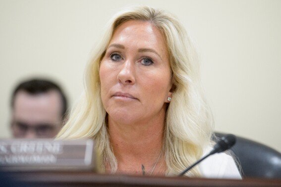 Trump o vrea înapoi pe Greene. Deputata demisionară ia în calcul o candidatură la Casa Albă Trump o vrea înapoi pe Greene. Deputata demisionară ia în calcul o candidatură la Casa Albă