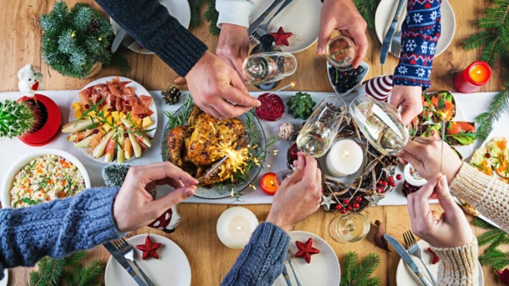 De ce ajungem să mâncăm prea mult de Crăciun