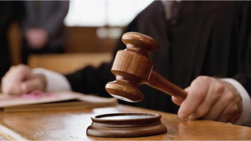 Indivizii care au bătut și jefuit doi nepalezi în Cluj-Napoca, trimiși în judecată