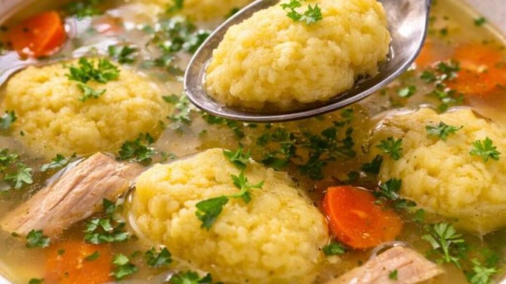 Cum să faci găluști pufoase ca la bunica: rețeta care nu dă greș