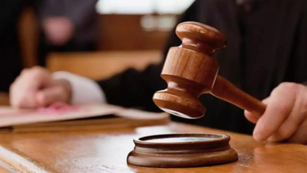 Procuror ieșean condamnat la 8 ani de detenție pentru violarea unei minore, într-un dosar închis anterior de șefii săi