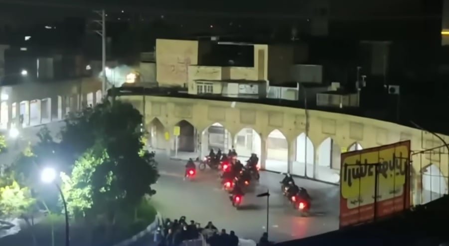 Prostestele din Iran se transformă într-un măcel asupra criticilor regimului. Peste 400 de morți Prostestele din Iran se transformă într-un măcel asupra criticilor regimului. Peste 400 de morți