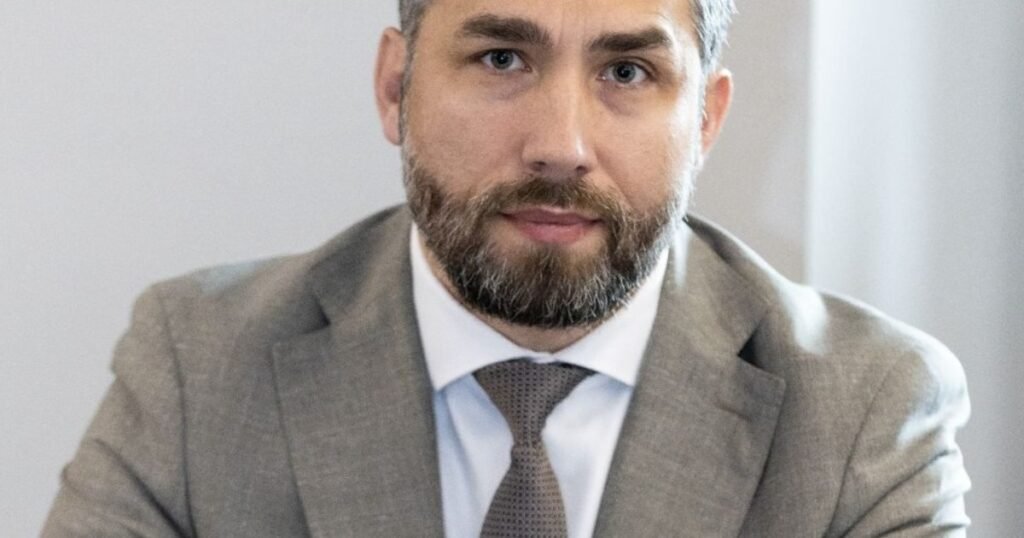 Valeriu Gheorghiță: Garda de 24 de ore nu e realistă. Sistemul actual crește riscul de erori