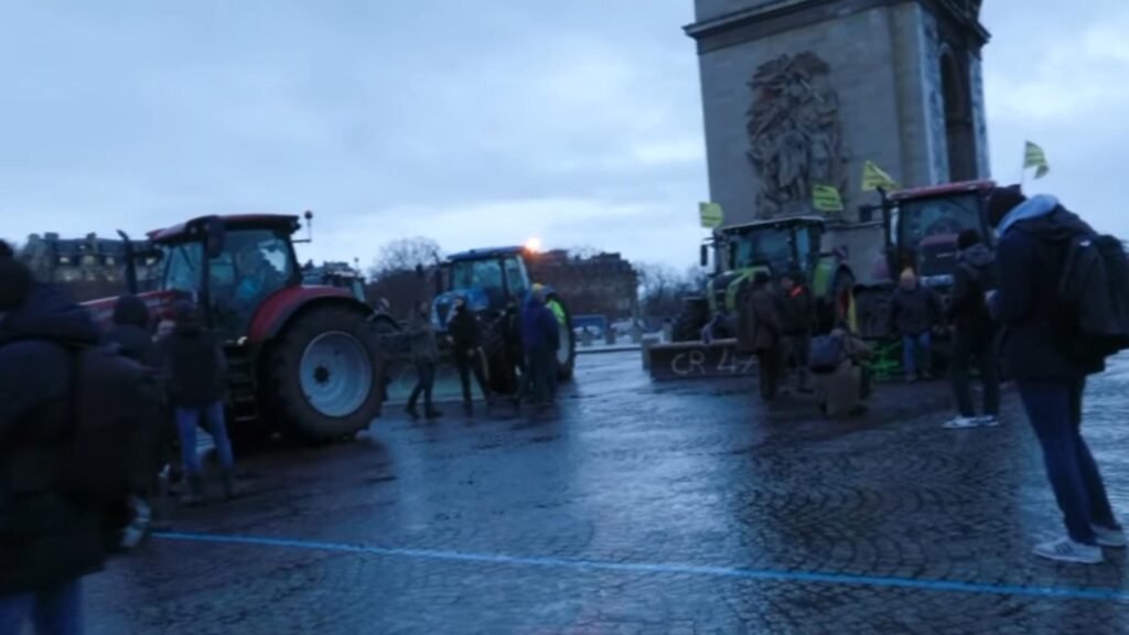 Protestele fermierilor au paralizat Parisul (Profimedia)