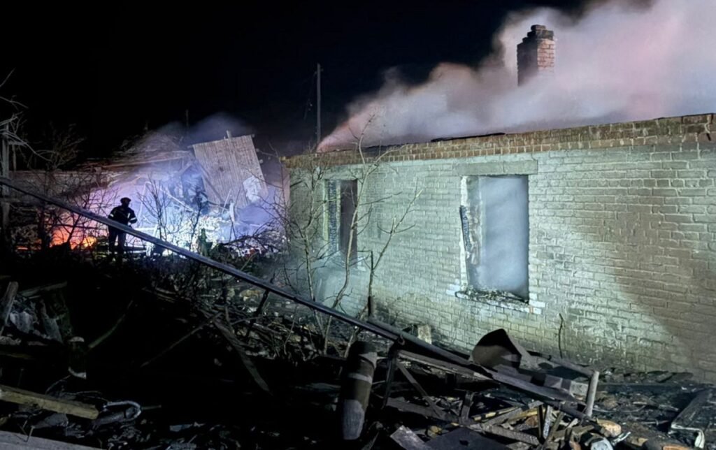 Ziua 1430 A început întâlnirea dintre ruși și ucraineni, cu arbitrajul SUA. Putin câștigă timp. Estul Kievului e bocnă. Flăcări la un depozit de petrol din Rusia (Foto&Video)