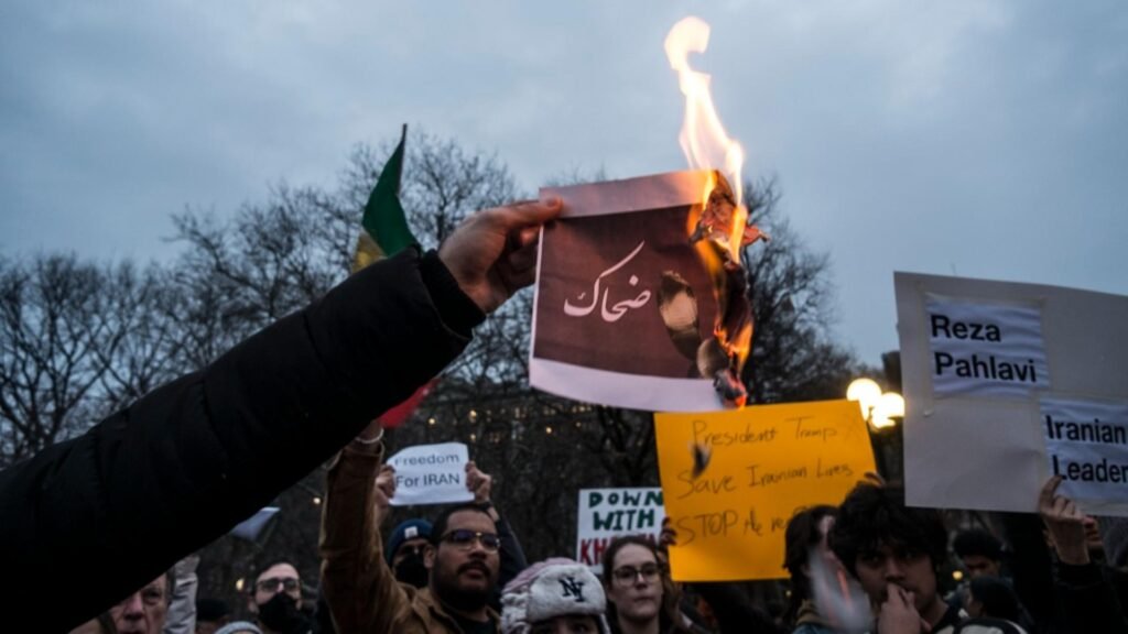 Proteste masive în SUA pentru sprijinirea revoltelor din Iran. Foto/Profimedia