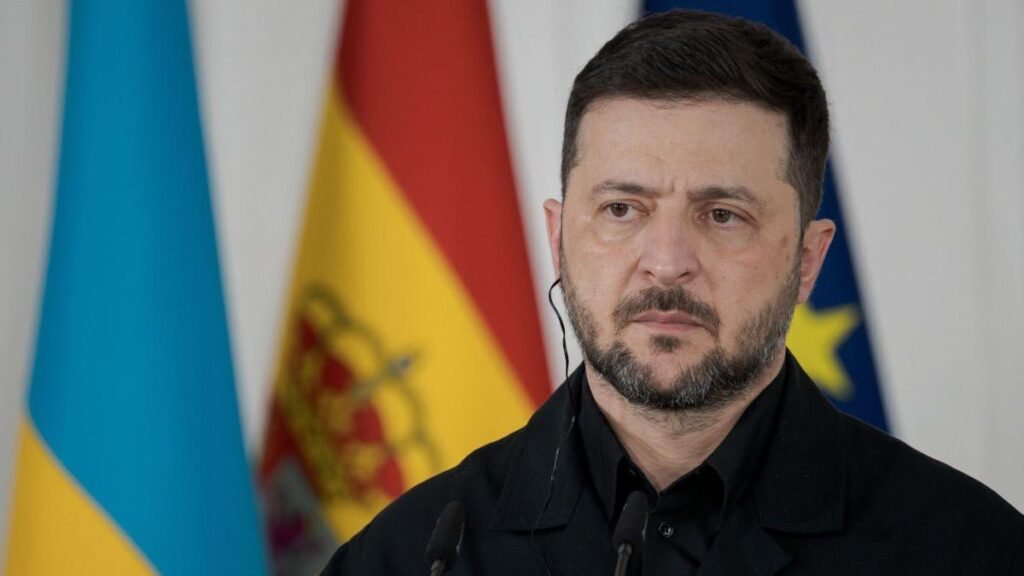 61% dintre ucraineni au încredere în președintele Volodimir Zelenski