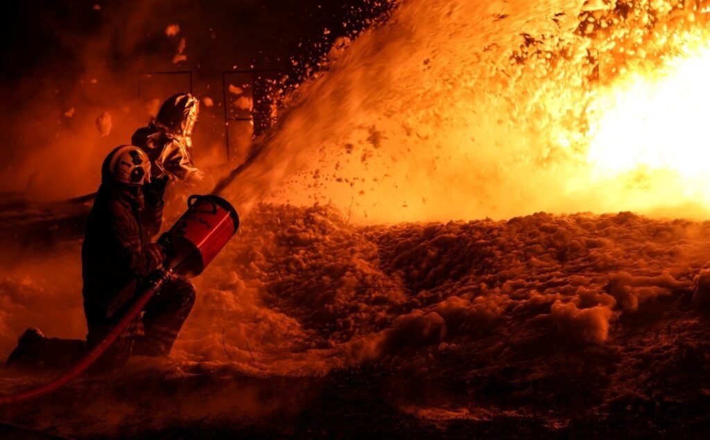 Ziua 1464 Atac cu 440 de rachete și drone (Foto & Video). Dronă rusească la portavionul Charles de Gaulle. Slovacia și Ungaria n-au tăiat curentul Ziua 1464 Atac cu 440 de rachete și drone (Foto & Video). Dronă rusească la portavionul Charles de Gaulle. Slovacia și Ungaria n-au tăiat curentul