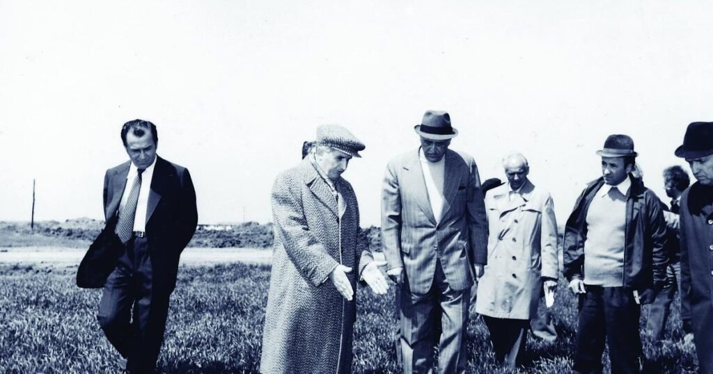 Funcția care deschidea ușile puterii în perioada comunistă. A fost deținută de Stalin și Ceaușescu. Iliescu a fost și el la un pas Funcția care deschidea ușile puterii în perioada comunistă. A fost deținută de Stalin și Ceaușescu. Iliescu a fost și el la un pas