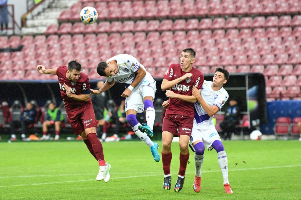 CFR Cluj - FC Argeș deschide ultima etapă din Superliga de fotbal