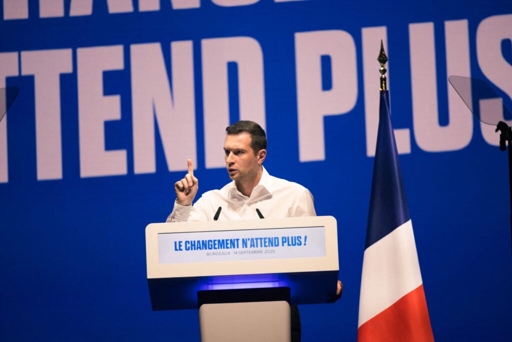 Ce spune favoritul alegerilor prezidențiale din Franța despre Trump, Putin și țările europene Ce spune favoritul alegerilor prezidențiale din Franța despre Trump, Putin și țările europene