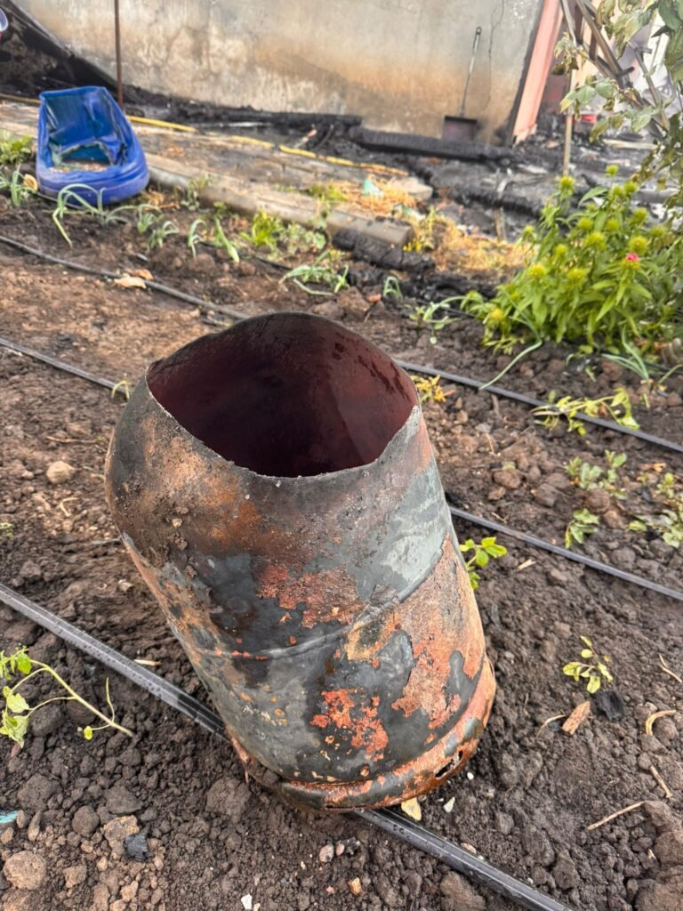 O buzoiancă a murit în urma unei explozii urmate de incendiu produse în casă O buzoiancă a murit în urma unei explozii urmate de incendiu produse în casă