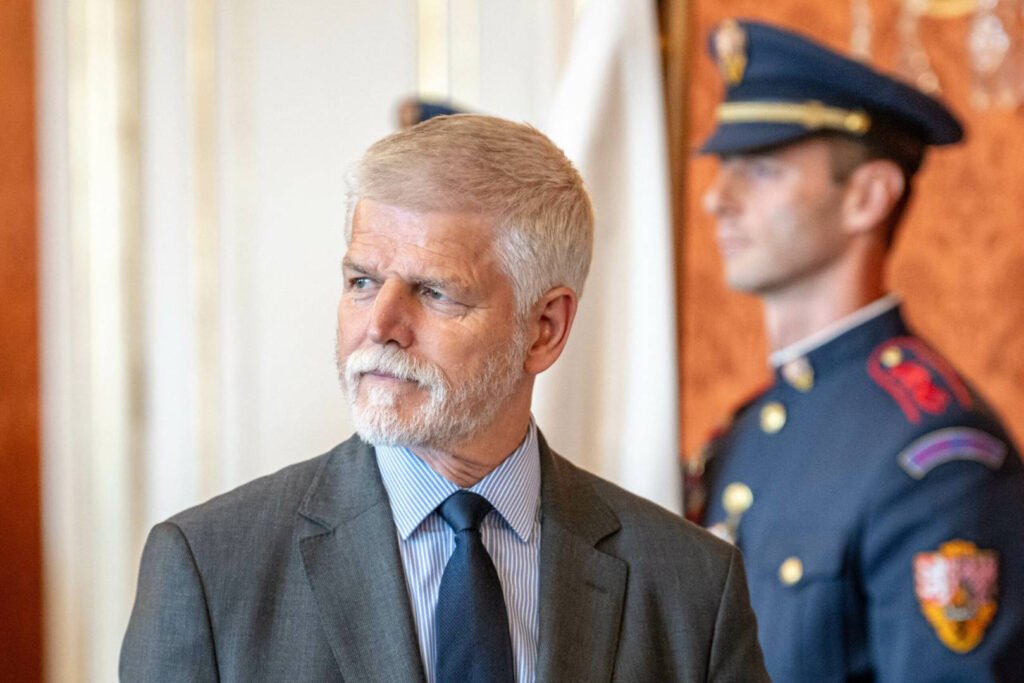 Guvernul Cehiei exclude președintele din delegația pentru summitul NATO de la Ankara "Guvernul Cehiei Elimina Președintele din Delegația pentru Summitul NATO de la Ankara"