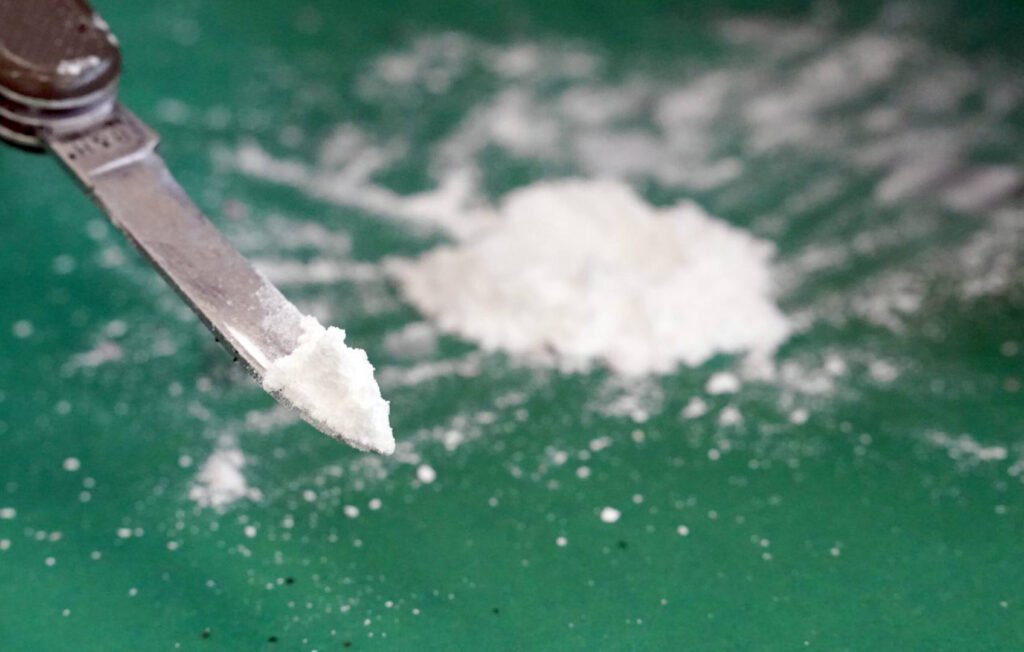 Bărbat reținut în Teleorman cu 31 kg de cannabis și 500 g de cocaină în flagrant delict