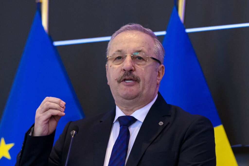 Vasile Dîncu cere măsuri mai ferme împotriva dronelor rusești: „România trebuia să doboare orice dronă care a intrat pe teritoriul ei” Vasile Dîncu cere măsuri mai ferme împotriva dronelor rusești: „România trebuia să doboare orice dronă care a intrat pe teritoriul ei”