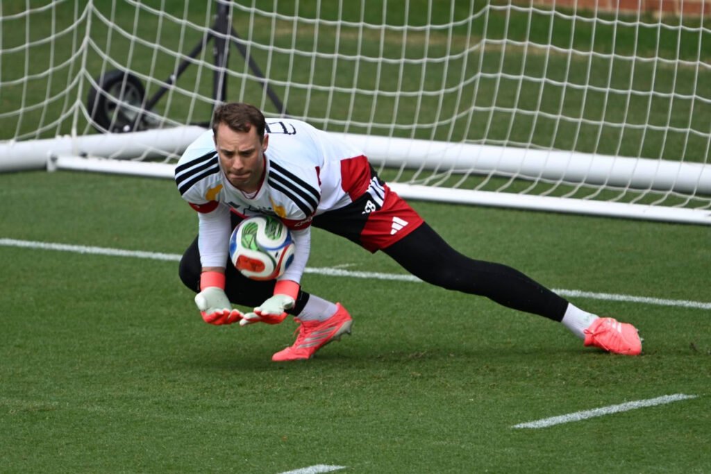 La 40 de ani, Manuel Neuer revine în poarta Germaniei: mutarea care reaprinde visul unui nou titlu mondial Manuel Neuer revine în poarta Germaniei la 40 de ani: visul titlului mondial renaște