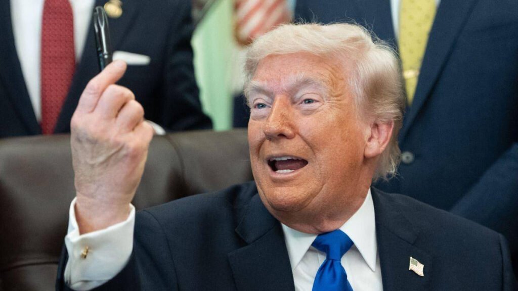 Donald Trump anunță finalizarea oficială a pactului cu Iranul Donald Trump anunță finalizarea oficială a pactului cu Iranul