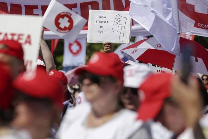 Medicii, în pragul grevei generale: Pîslaru refuză negocierile, deși 60% amenință că părăsesc sistemul. "Medicii amenință cu greva generală: 60% din personalul medical consideră să părăsească sistemul"