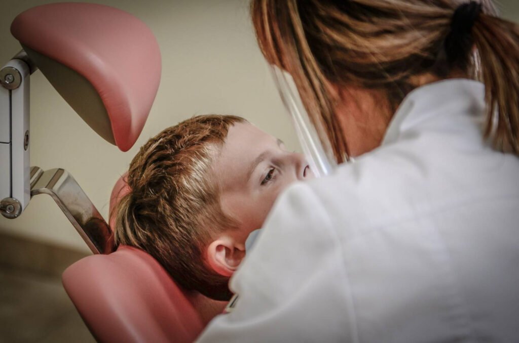 O afecțiune dentară puțin cunoscută afectează milioane de copii în Europa "Afecțiunea dentară puțin cunoscută care afectează milioane de copii din Europa"