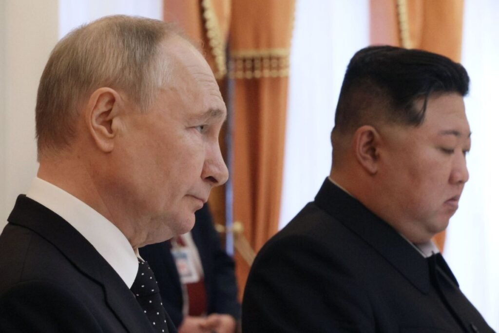 "Rusia Rescrie Istoria: Rolul Trupelor Nord în Manualele Educaționale"
