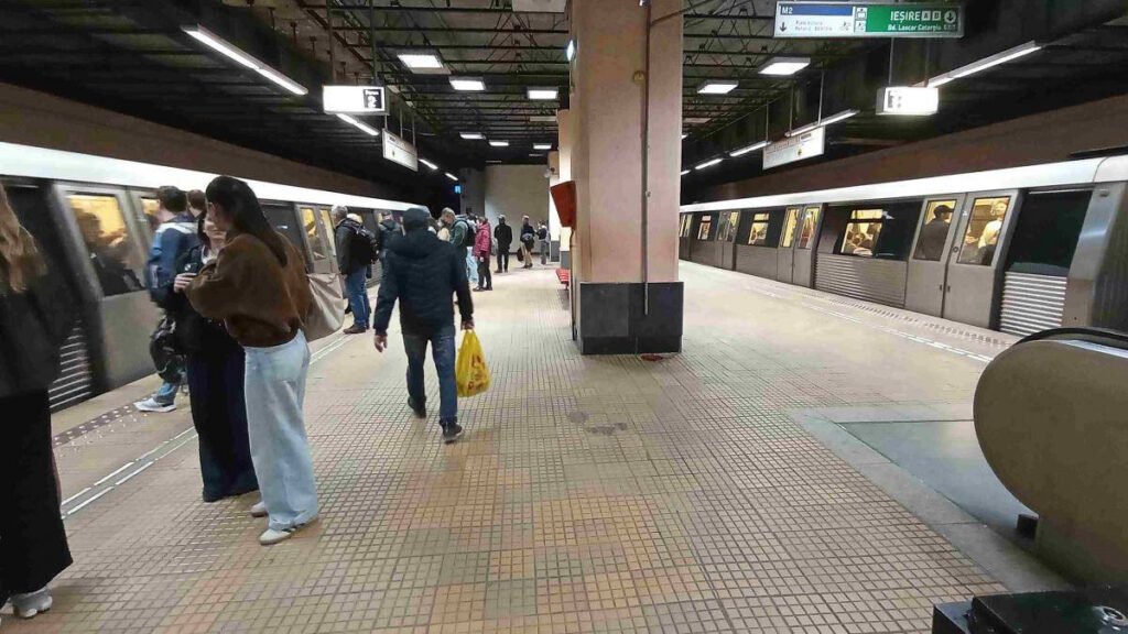 Dezastru financiar la Metrorex: Pierderi de 312 milioane lei în 2025 "Metrorex Facing Financial Disaster with 312 Million Lei Losses Projected for 2025"