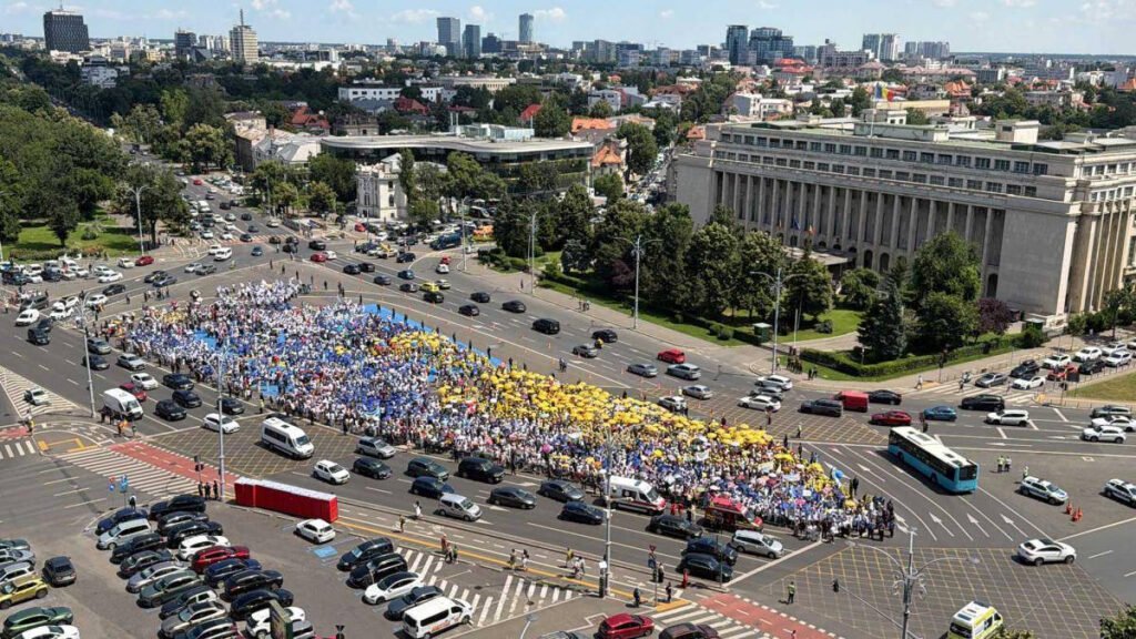Protest al sindicatelor din educație în fața Guvernului: CNSLR-Frăția susține revendicările cadrelor didactice privind legea salarizării Protest al sindicatelor din educație în fața Guvernului: CNSLR-Frăția susține revendicările cadrelor didactice privind legea salarizării
