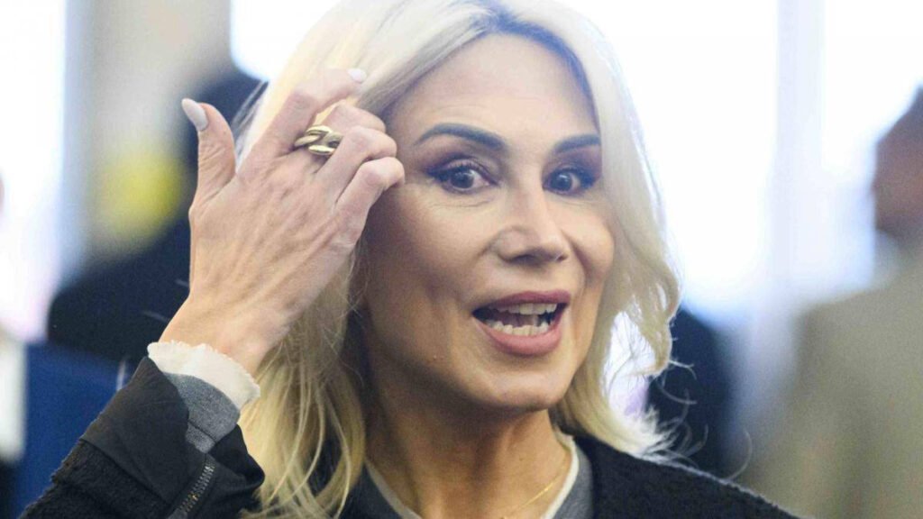 "Marea Divizare în PNL: Raluca Turcan Dezvăluie Apele care Se Separă în Partid"