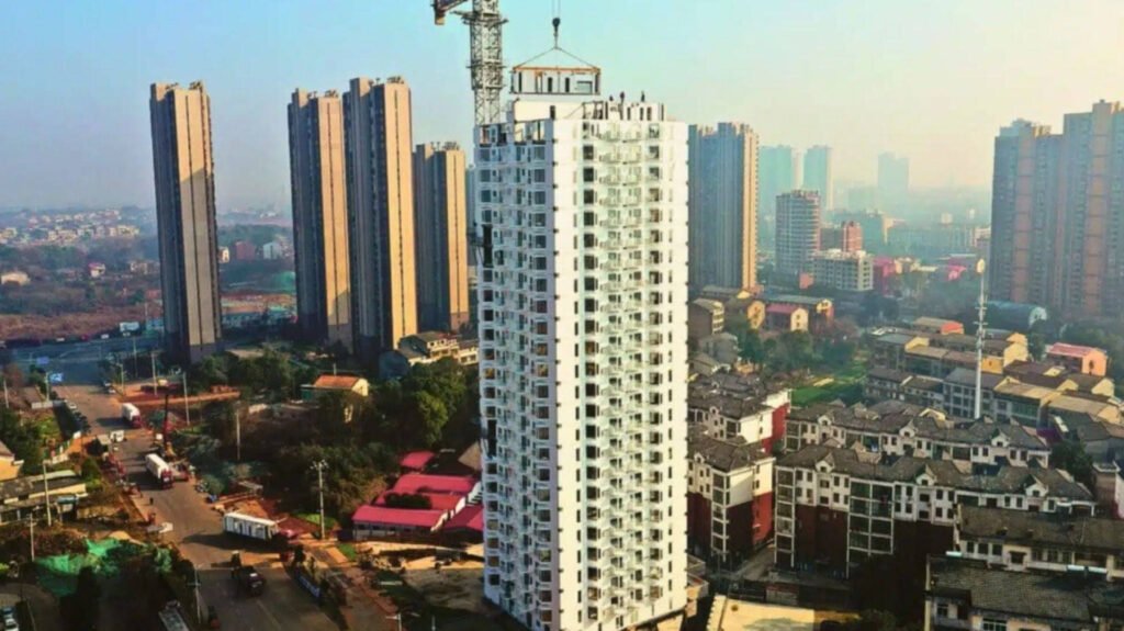 Chinezii au reușit să construiască un bloc de 26 de etaje &icirc;n doar 5 zile