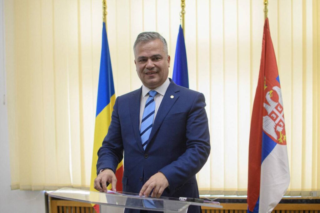 Guvern pe repede înainte: Premierul desemnat asigură sprijinul necesar și promite rapiditate în proceduri "Premierul Desemnat Promite Sprijin și Rapiditate în Proceduri pentru Guvernul Pe Repede Înaintede"