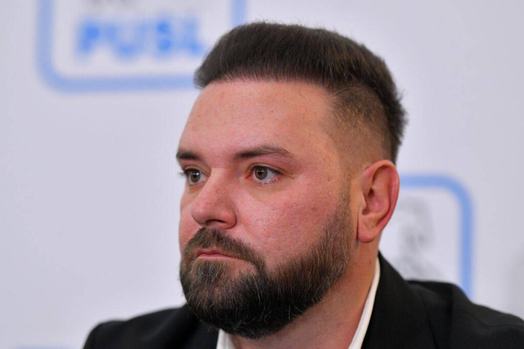 Primarul Sectorului 5, Piedone Jr., a fost exclus din partid: &bdquo;Singurii mei &laquo;colegi de partid&raquo; ați fost dumneavoastră&rdquo;. Anunțul făcut de PUSL